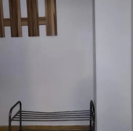 Cozy Chill Spot In The Heart Of